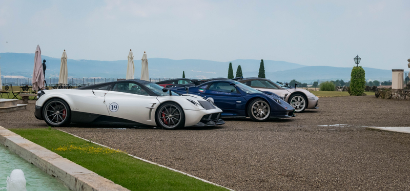 Illustration for article titled A Pagani Rally In Italy Puts All Other Car Meets To Shame